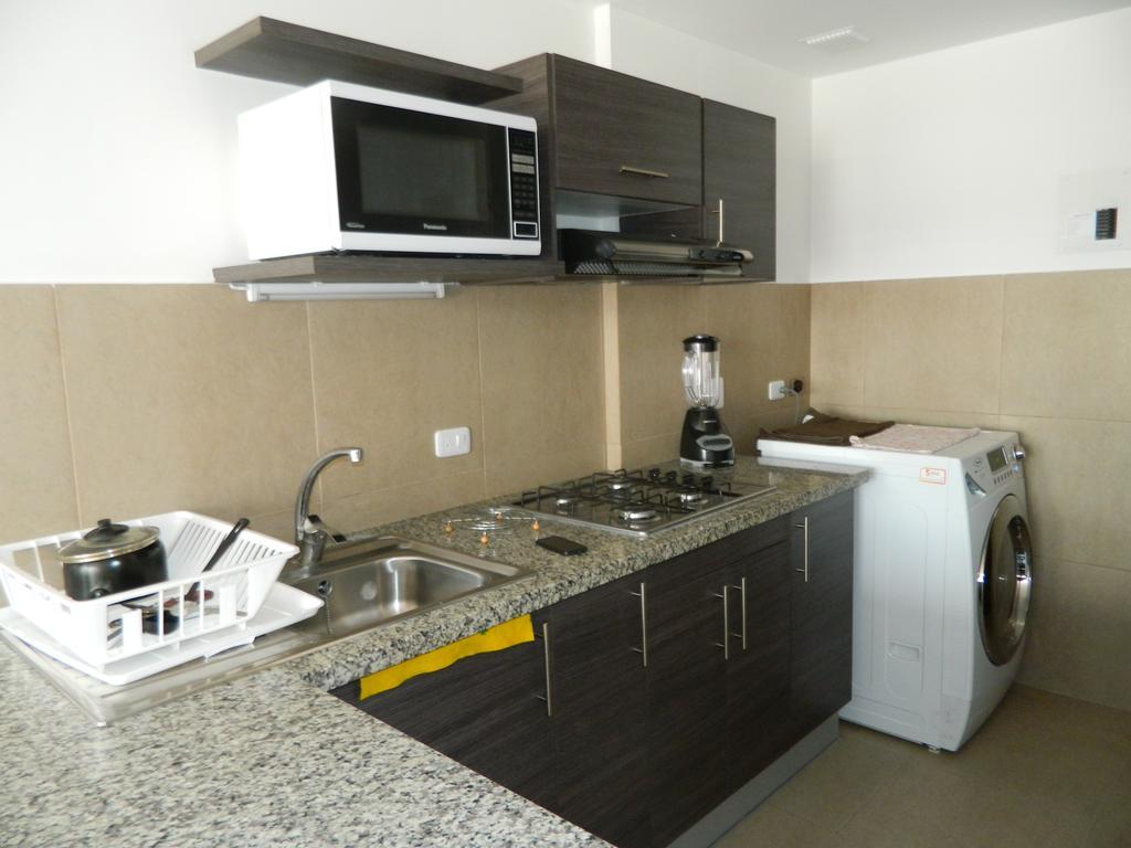 Itsahome Apartments - Torre Seis กีโต ห้อง รูปภาพ